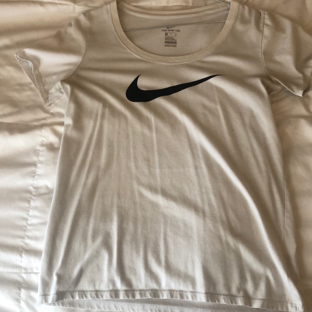 Nike t shirt